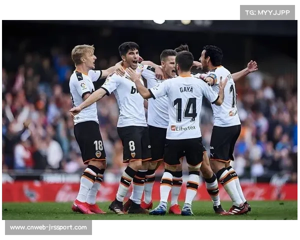 弗赖堡1-0小胜云达不莱梅,主场全取三分稳固中游位置 弗赖堡1-0小胜云达不莱梅,主场全取三分稳固中游位置